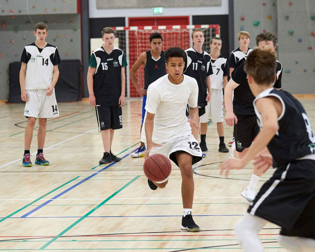 Anoi biografi synder Basketball - Svendborg Efterskole
